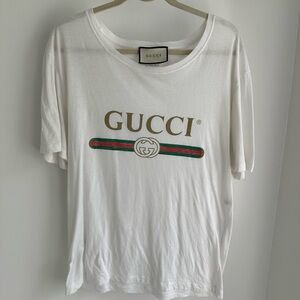 GUCCI OVERSIZE T-SHIRT WITH GUCCI LOGO